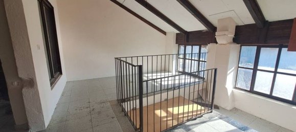 Duplex de 5 divisões em Mongrando, Italy N.º 214511 33