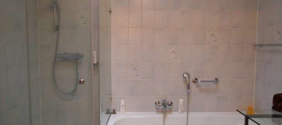 3 bedrooms Townhouse in Eimsbuttel, Germany No. 24467 4