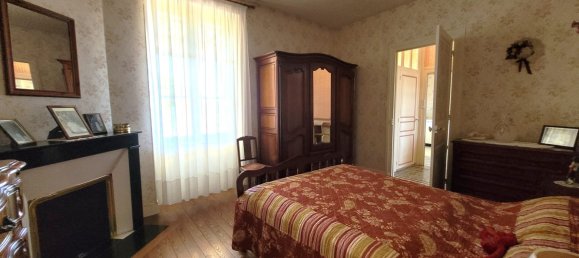 4 Schlafzimmer Haus in Chateaumeillant, France, Nr. 75389 14