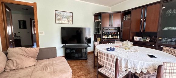 4 rooms Apartment in Verres, Italy No. 114362 2