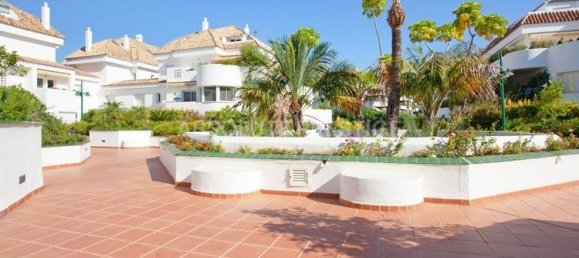 6 bedrooms Penthouse in Marbella, Spain No. 81775 15