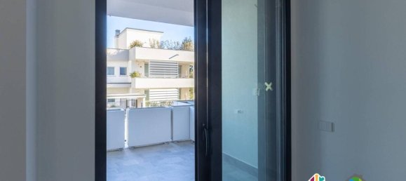 2-Zimmer Wohnung in Carate Brianza, Italy, Nr. 19156 12