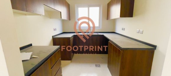 3 bedrooms Villa in Dubai, UAE No. 24469 7