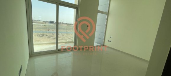 3 bedrooms Villa in Dubai, UAE No. 24469 9