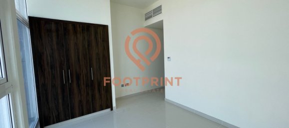 3 bedrooms Villa in Dubai, UAE No. 24469 6