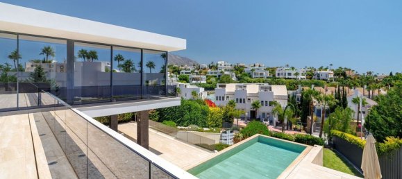 6 bedrooms Villa in Marbella, Spain No. 58178 5