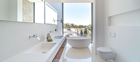 6 bedrooms Villa in Marbella, Spain No. 58178 12