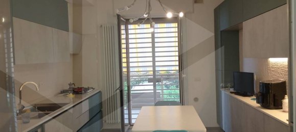 2 Schlafzimmer Wohnung in Bari, Italy, Nr. 32762 30