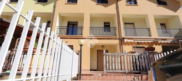 3 bedrooms House in L'Aquila, Italy No. 228630 2