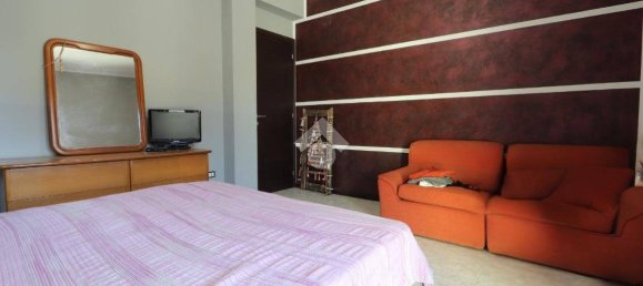 3 bedrooms House in L'Aquila, Italy No. 228630 12