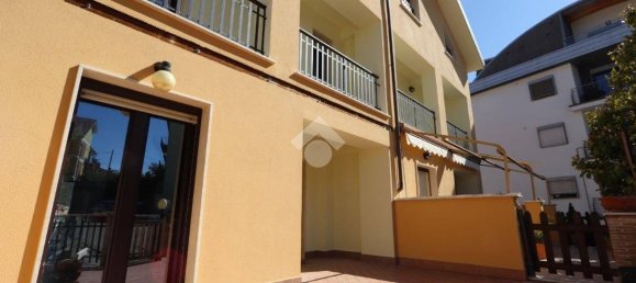 3 bedrooms House in L'Aquila, Italy No. 228630 38