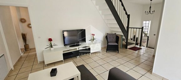 4 bedrooms House in Neuilly-sur-Marne, France No. 151223 4