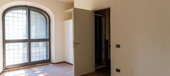 3 bedrooms Villa in Siena, Italy No. 264797 10