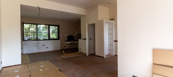 3 bedrooms Villa in Siena, Italy No. 264797 11