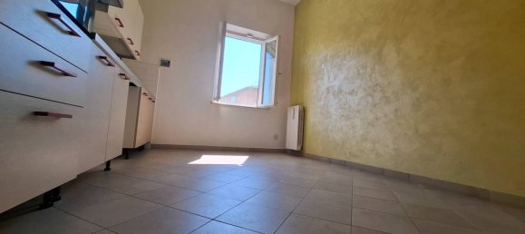 Apartamento de 1 dormitorio en Pontedera, Italy No. 303839 7