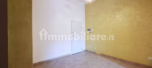 Apartamento de 1 dormitorio en Pontedera, Italy No. 303839 3