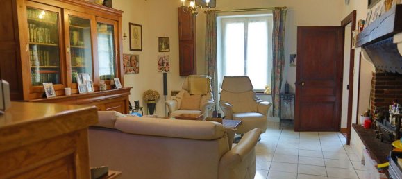 3 bedrooms House in Mouchy-le-Chatel, France No. 240857 2