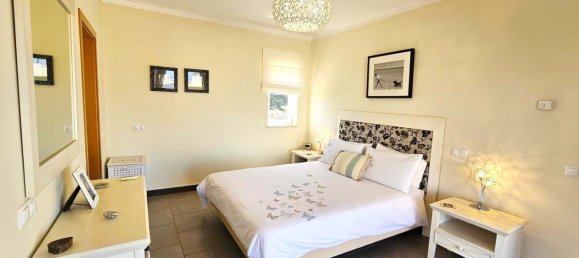 4 Schlafzimmer Villa in Ferragudo, Portugal, Nr. 100447 23