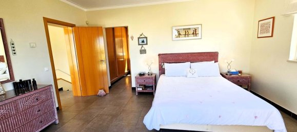 4 Schlafzimmer Villa in Ferragudo, Portugal, Nr. 100447 26