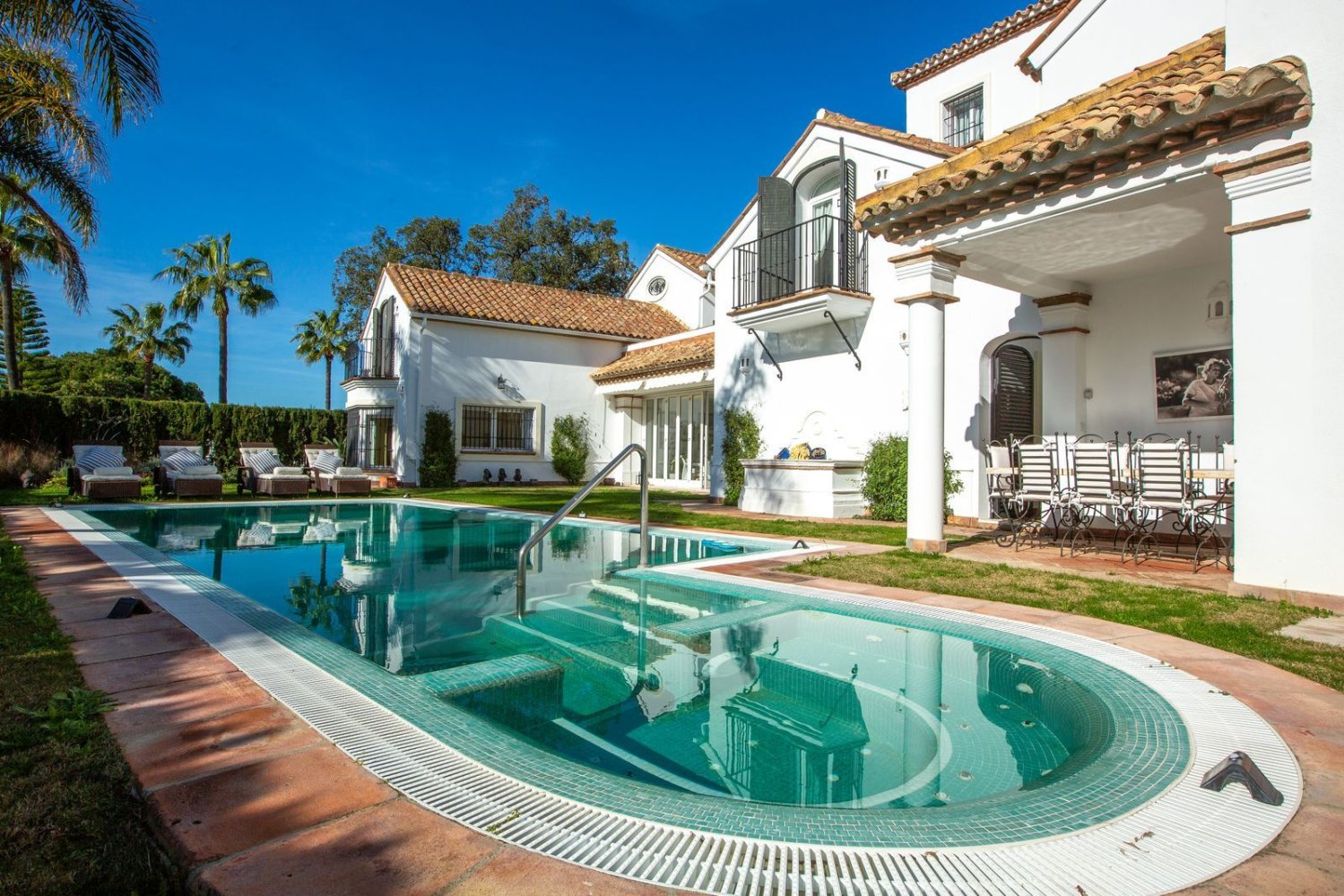 7 bedrooms Villa in Cadiz, Spain No. 26510