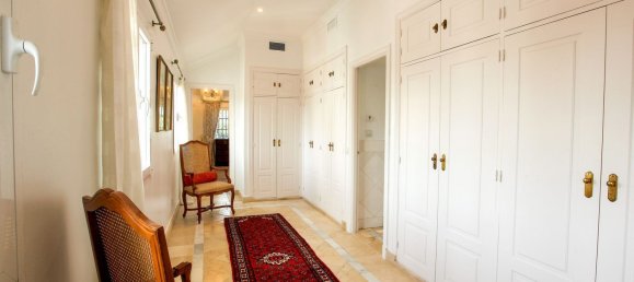 7 bedrooms Villa in Cadiz, Spain No. 26510 13