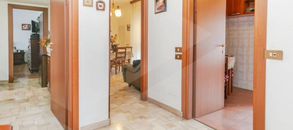 3-Zimmer Wohnung in Milan, Italy, Nr. 241683 9