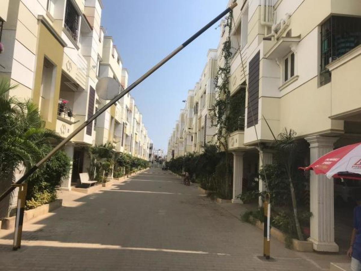 2 bedrooms House in Chennai, India No. 47697