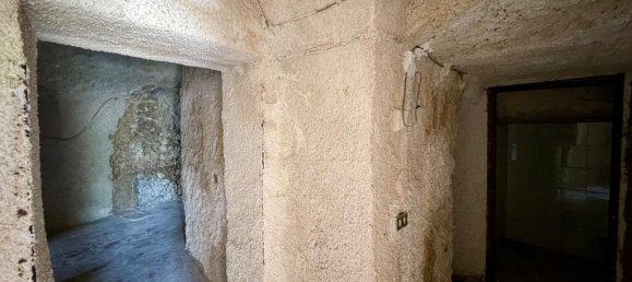 Дом с 3 спальнями в Альвито, Италия № 329317 30