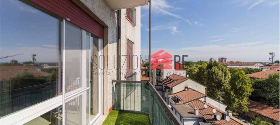 2 bedrooms Apartment in Novara, Italy No. 308828 6