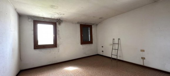 5 rooms House in Padua, Italy No. 29941 18