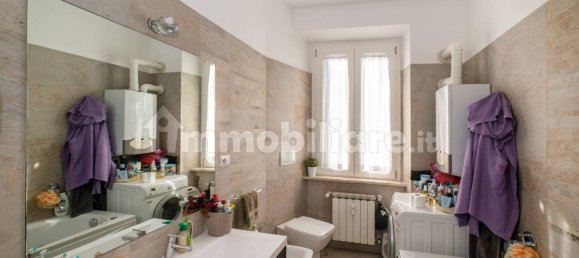 2 Schlafzimmer Wohnung in Rome, Italy, Nr. 69323 12