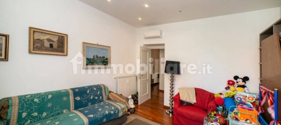 2 Schlafzimmer Wohnung in Rome, Italy, Nr. 69323 9