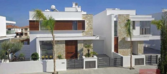 Вилла с 5 спальнями в Ларнака, Кипр № 7259 8