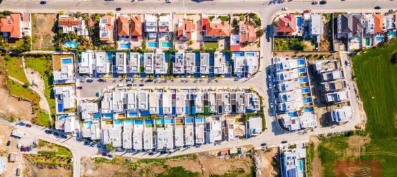 Вилла с 5 спальнями в Ларнака, Кипр № 7259 4