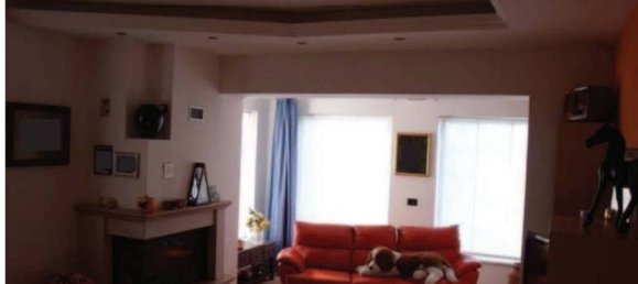 3 bedrooms Apartment in Tolentino, Italy No. 377180 4