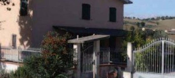 3 bedrooms Apartment in Tolentino, Italy No. 377180 15