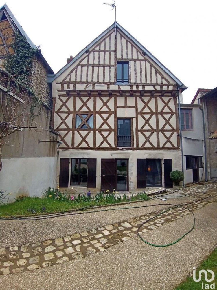 6 Schlafzimmer Haus in Chatillon-sur-Loire, France, Nr. 77493
