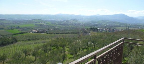 Casa de 18 habitaciónes en Lanciano, Italy No. 131980 3