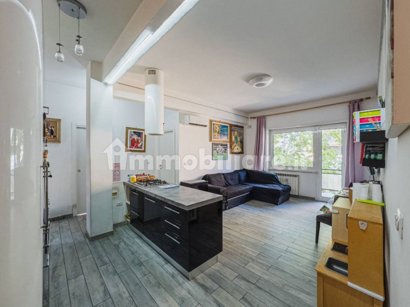 Apartamento de 2 dormitorios en Rome, Italy No. 323606