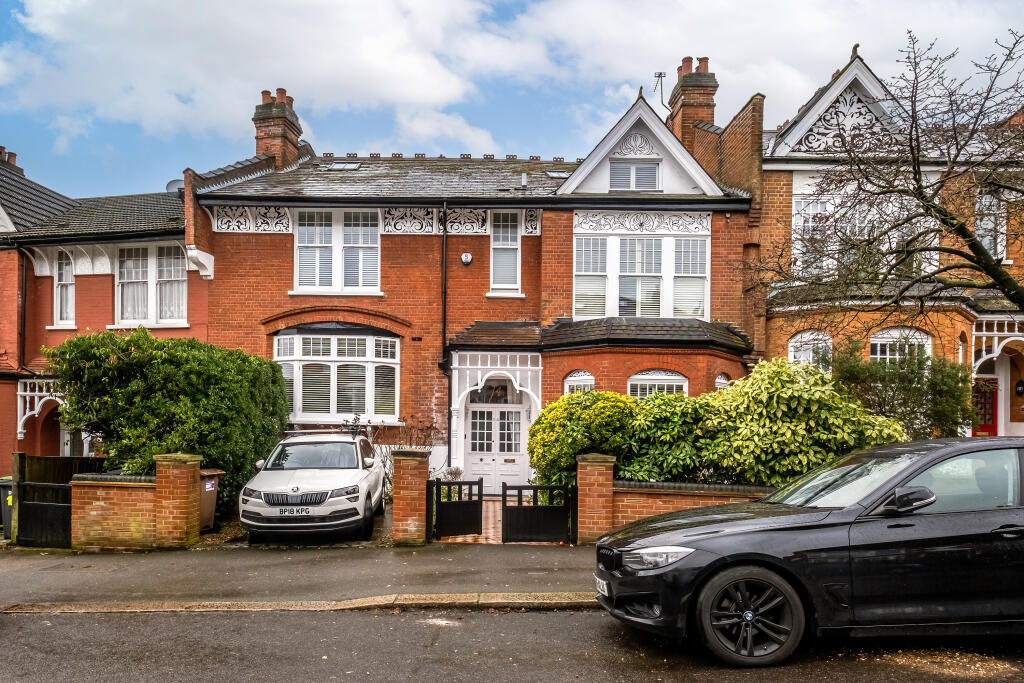 5 bedrooms House in London, United Kingdom No. 14191