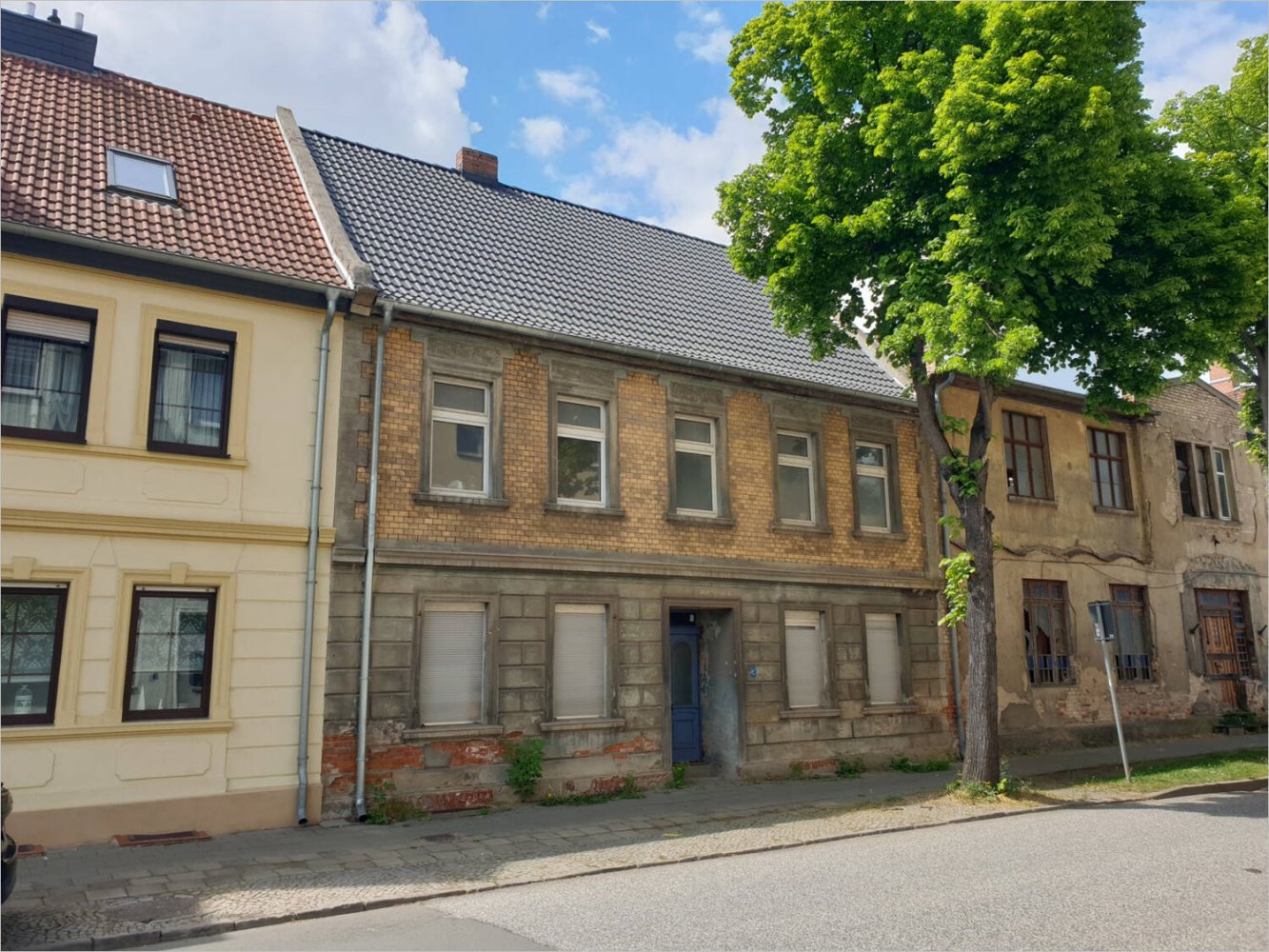 9 rooms Townhouse in Salzlandkreis, Germany No. 62500