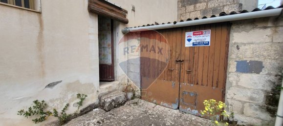 3 bedrooms House in Ragusa, Italy No. 22547 8