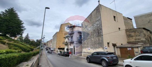 3 bedrooms House in Ragusa, Italy No. 22547 27