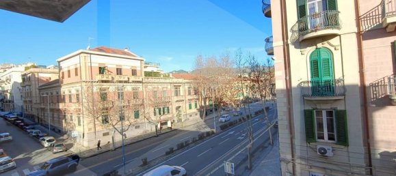 Квартира с 3 спальнями в Мессина, Италия № 21950 32