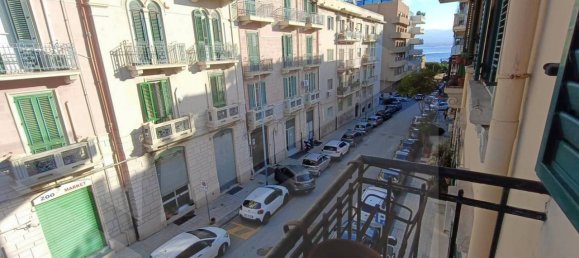 Квартира с 3 спальнями в Мессина, Италия № 21950 25