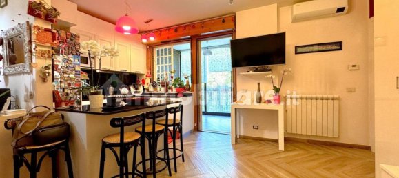 1 bedroom Apartment in Rome, Italy No. 291747 6