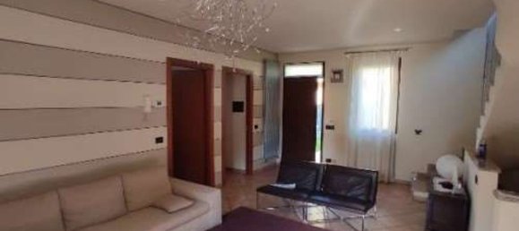 7 rooms House in Brembate di Sopra, Italy No. 5939 13