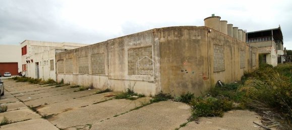 582m² Commercial property in Mahon, Spain No. 2071 12