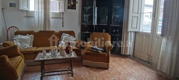 Edificio de 4 habitaciónes en Vittoria, Italy No. 267429 4