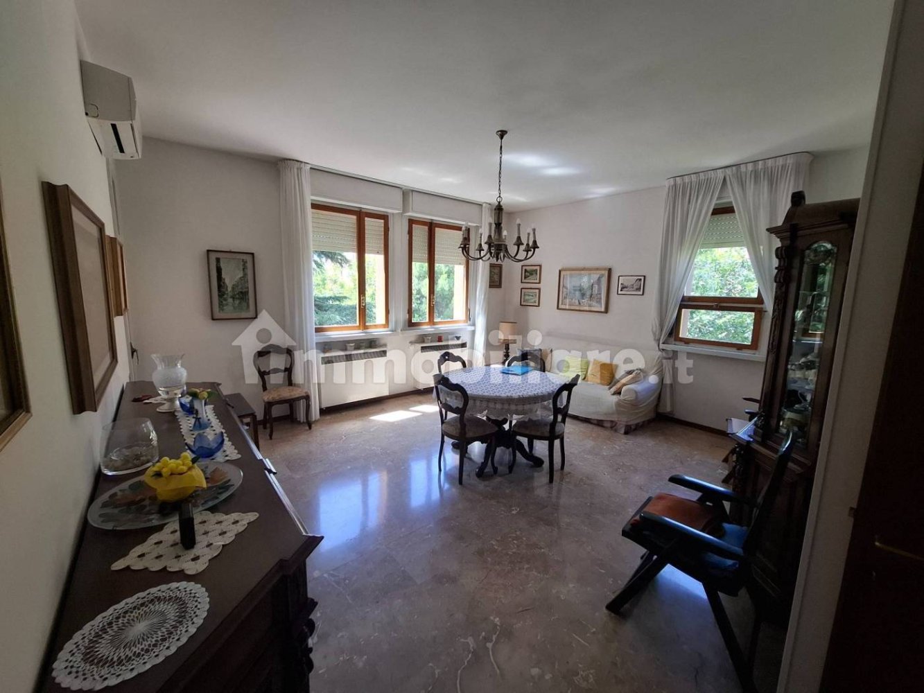 3 bedrooms Apartment in Bologna, Italy No. 260877